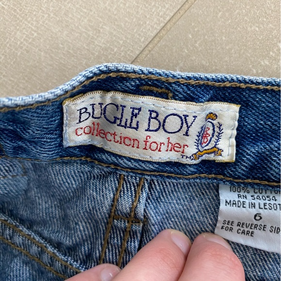Vintage Bugle Boy Denim Booty Shorts 6 - Picture 5 of 8